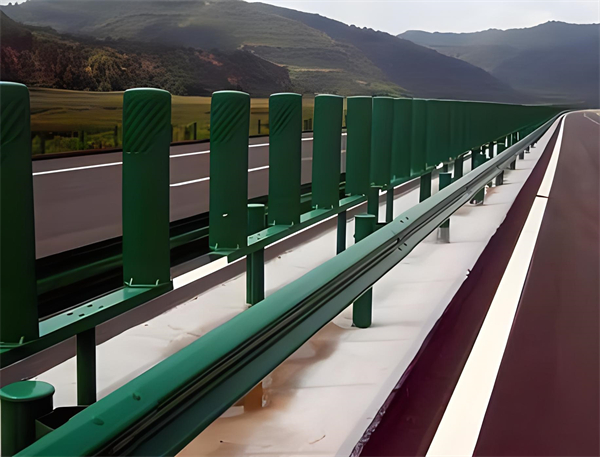 西宁三波护栏板在高速公路的应用